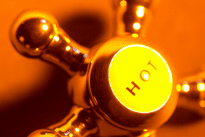 The image illustrates using hot water efficiently.